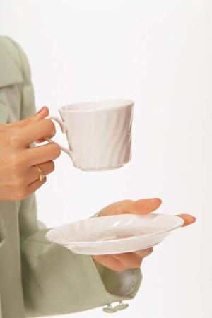 京都駅内の便利なショップ「PLUSTA京都幹線中央改札内」の魅力と詳細情報